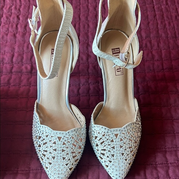 Nine West Cream Lace Heels - Picture 6 of 11